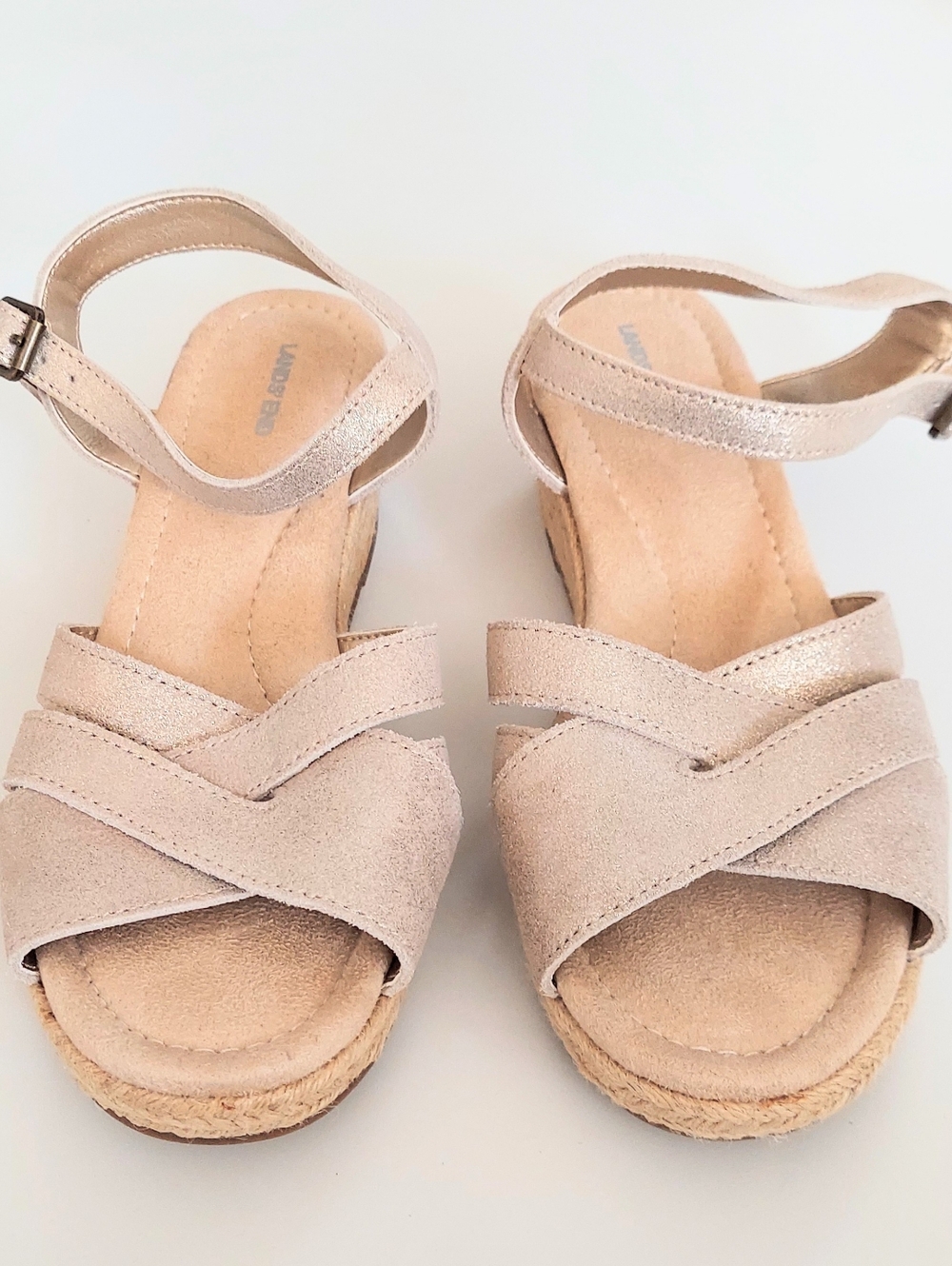 Lands' End Metalic Gold Wedge Sandals Size 7.5 B - Picture 2 of 9
